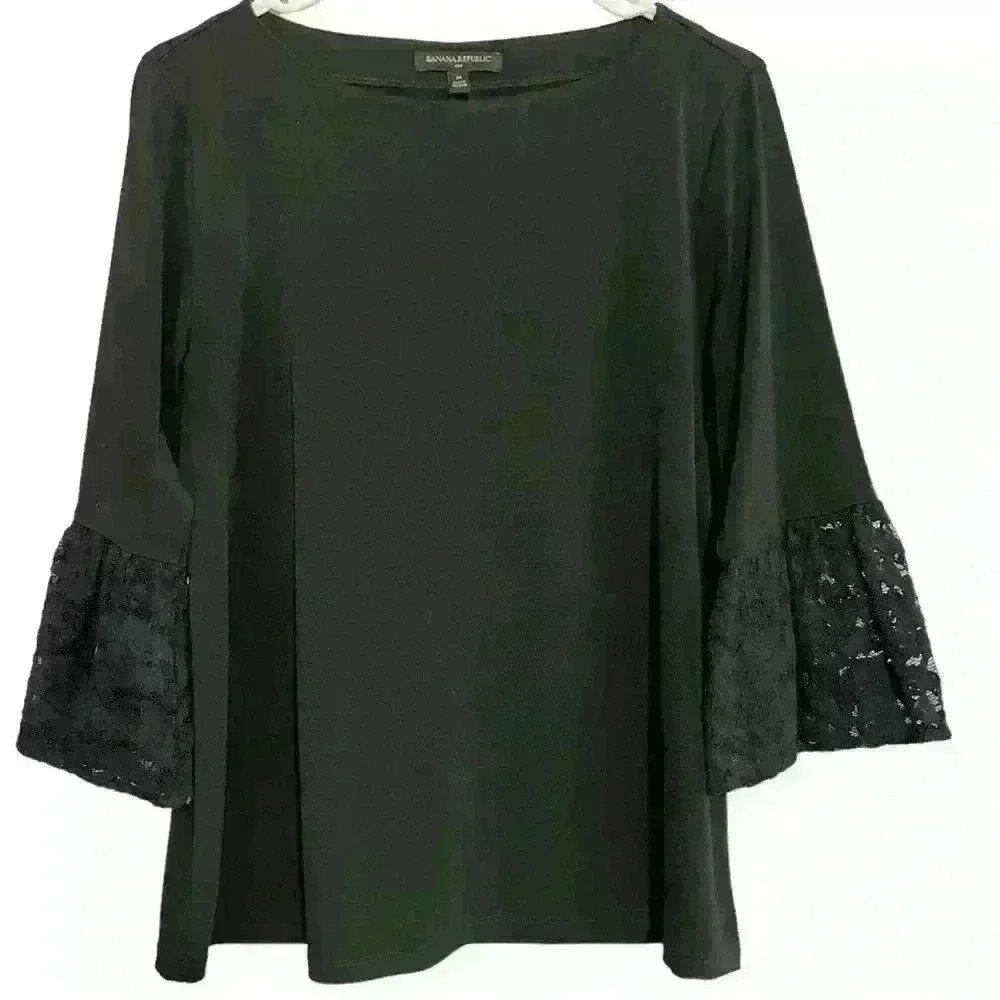 Banana Republic women’s black, lace bell sleeves top. ‎ Size medium